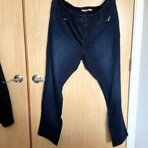 Levi’s 311 Shaping Skinny jeans, size 24W